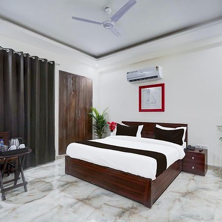 Townhouse Delight Inn Gurgaon Dış mekan fotoğraf