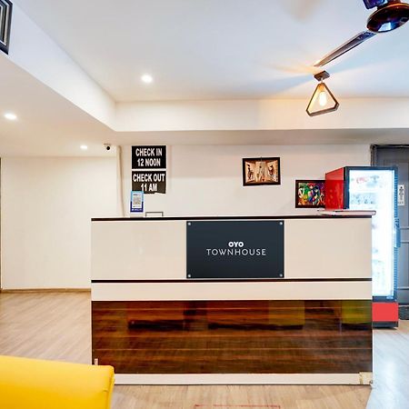 Townhouse Delight Inn Gurgaon Dış mekan fotoğraf