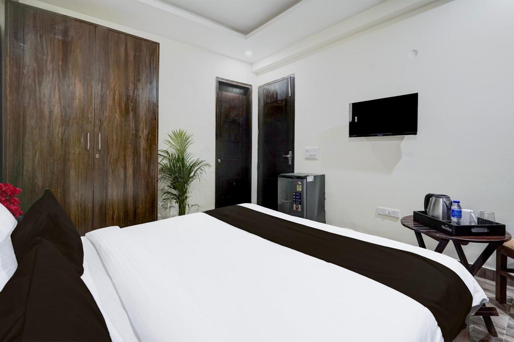 Townhouse Delight Inn Gurgaon Dış mekan fotoğraf