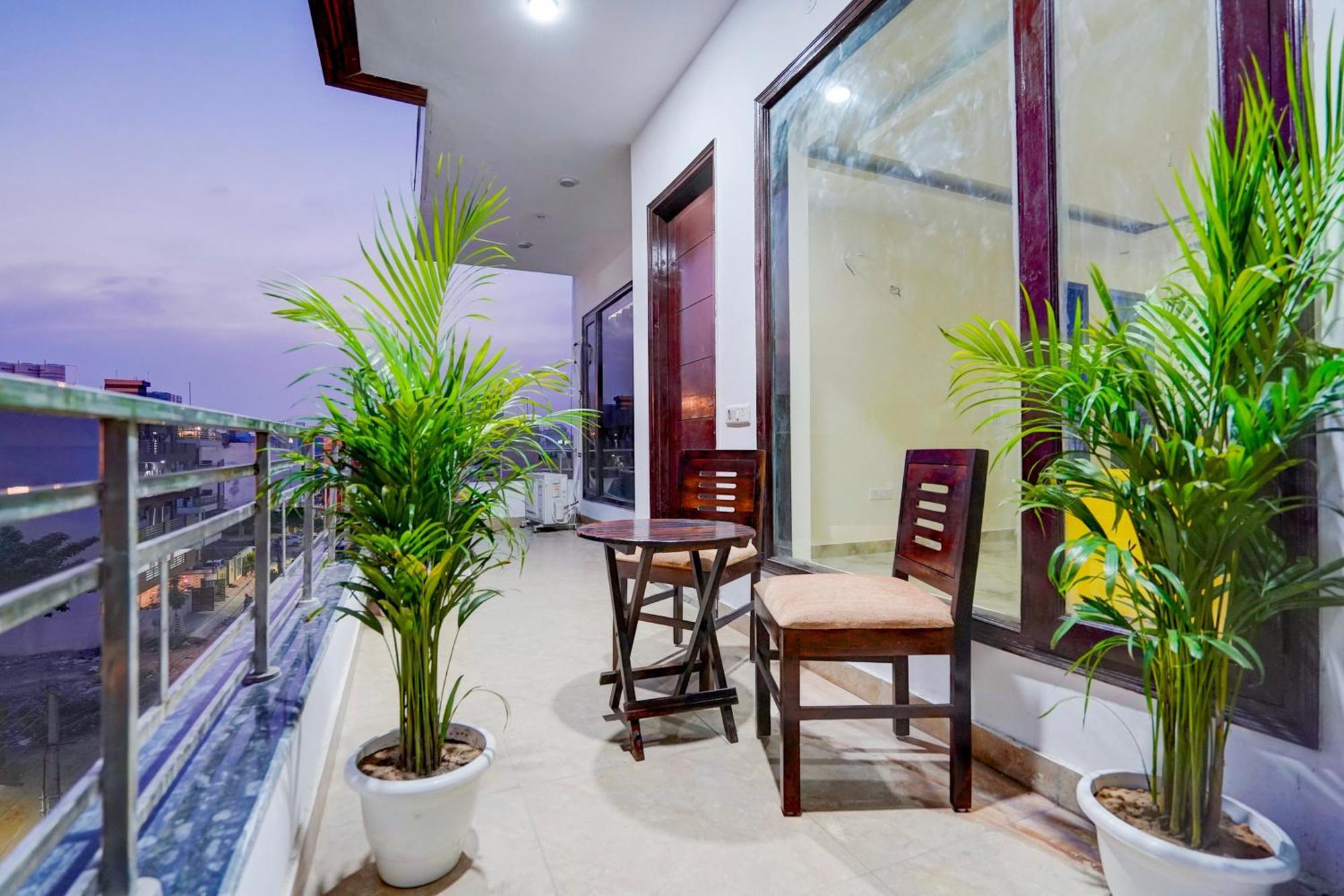 Townhouse Delight Inn Gurgaon Dış mekan fotoğraf